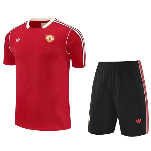 25-26 Man Utd Red Training Short Suit