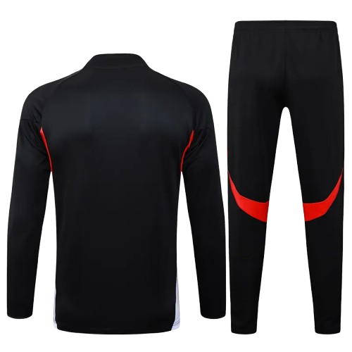 25-26 Bayern Black Half Pull Tracksuit