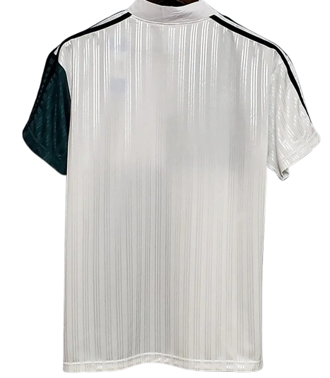 95-96 Liverpool Away
